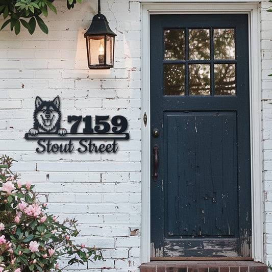 Personalized alaskan malamute address sign with house number and street name in metal - product view 6