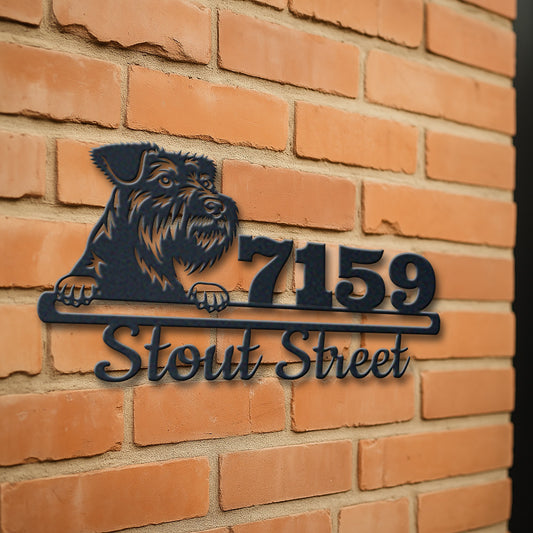 Personalized tsverkshnautser address sign with house number and street name in metal - product view 3